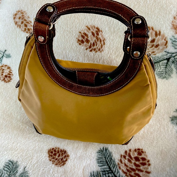 NINE WEST handbag. - Picture 1 of 6